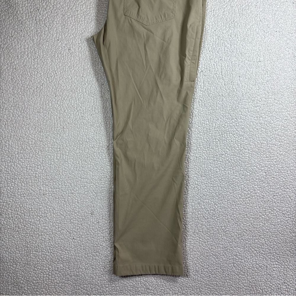 Eddie Bauer Tech Pants Men Tan Size 38 x 30 Lightweight Stretch Fabric Outdoor - Picture 13 of 16